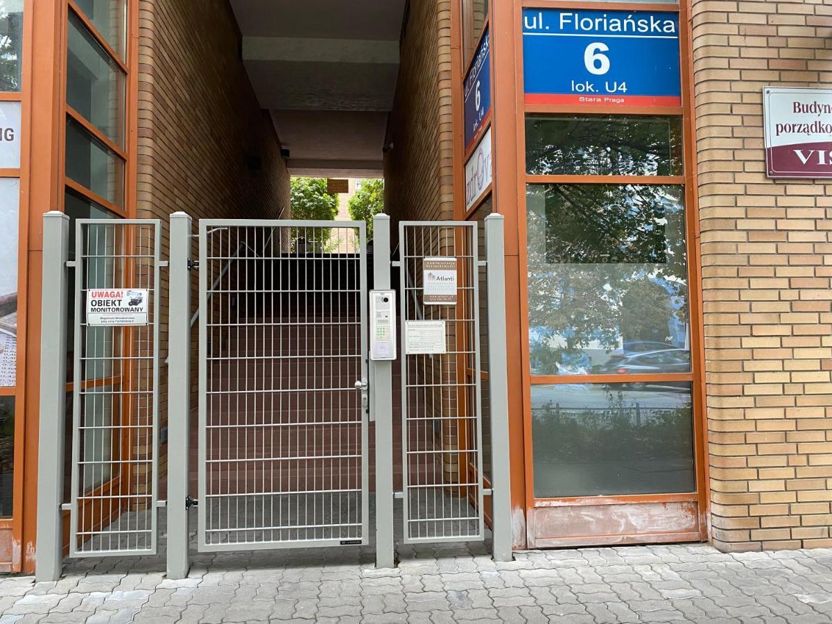 Komfortowy Apartament Na Florianskiej, Park Praski, Dw Wilenski,W Odleglosci Spaceru Od Starego Miasta, Milo Widziec Gosci Ze Zwierzetami Warszawa Exteriör bild