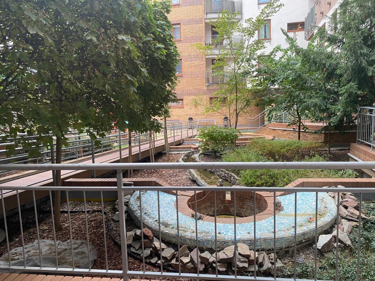 Komfortowy Apartament Na Florianskiej, Park Praski, Dw Wilenski,W Odleglosci Spaceru Od Starego Miasta, Milo Widziec Gosci Ze Zwierzetami Warszawa Exteriör bild