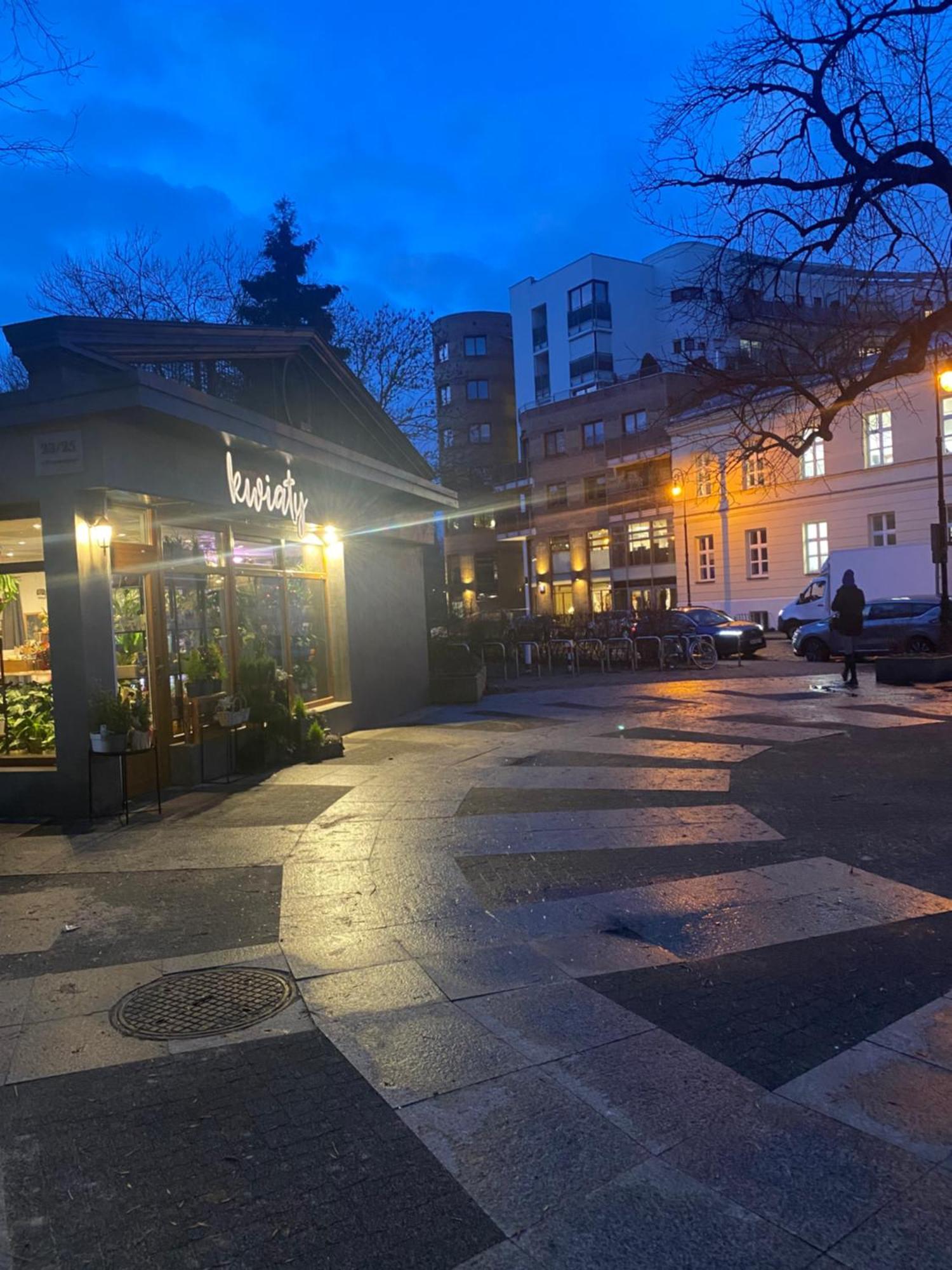 Komfortowy Apartament Na Florianskiej, Park Praski, Dw Wilenski,W Odleglosci Spaceru Od Starego Miasta, Milo Widziec Gosci Ze Zwierzetami Warszawa Exteriör bild